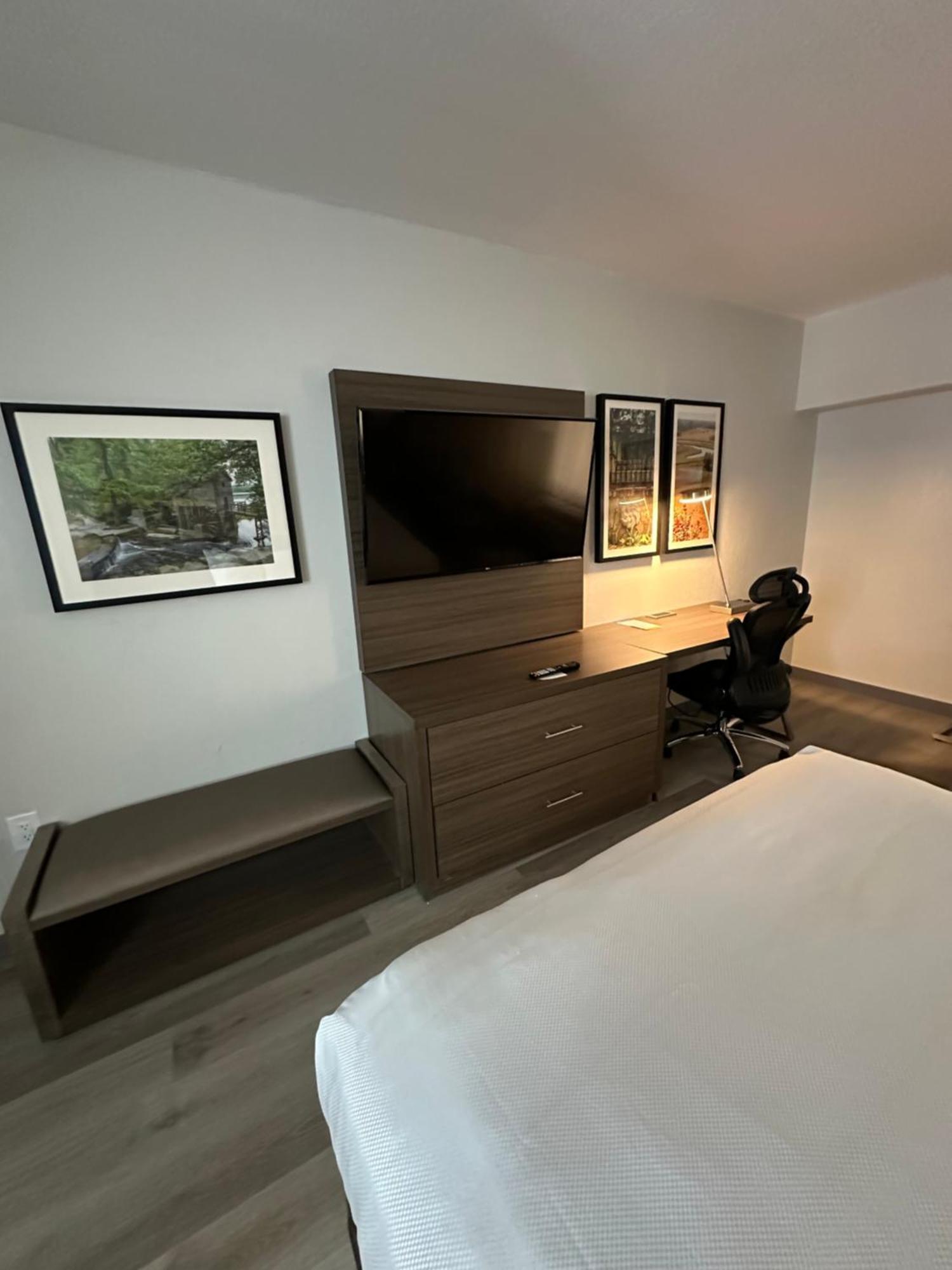 Comfort Inn Кониърс Екстериор снимка